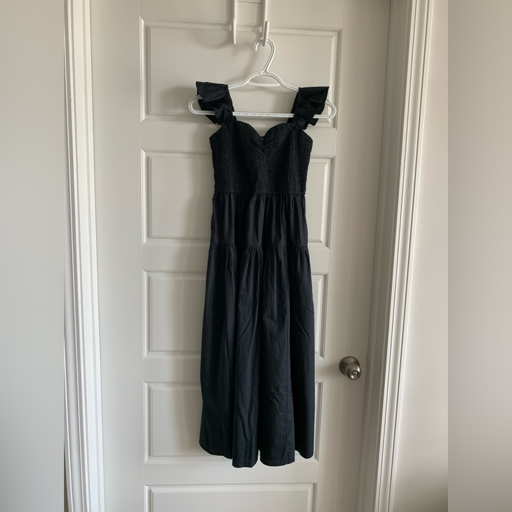 NWT Abercrombie & Fitch Ruffle Strap Smocked Midi Dress